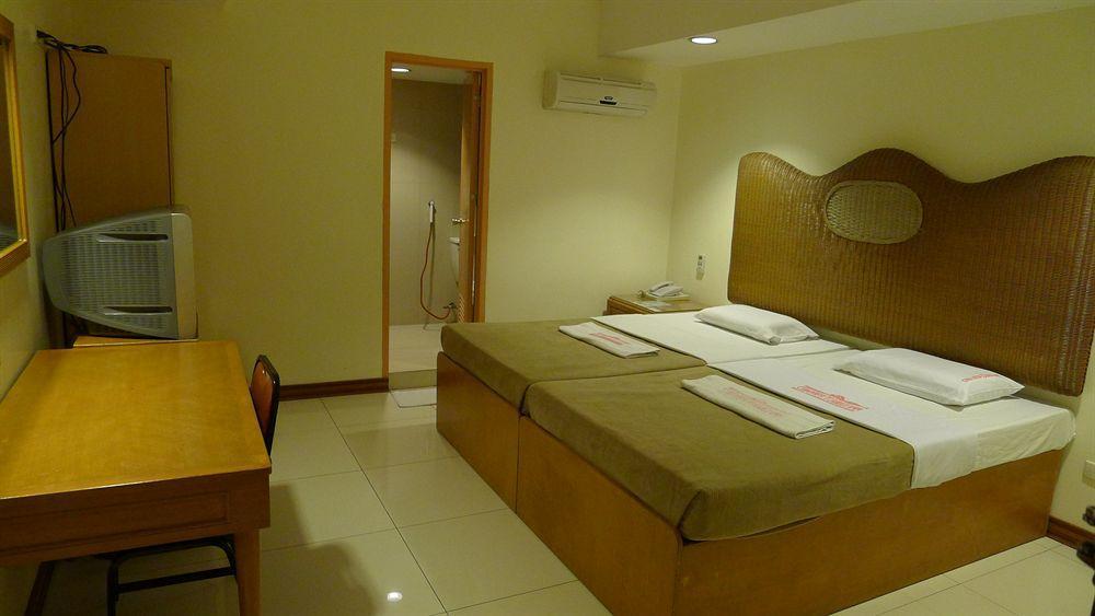 Cebuview Tourist Inn Екстер'єр фото