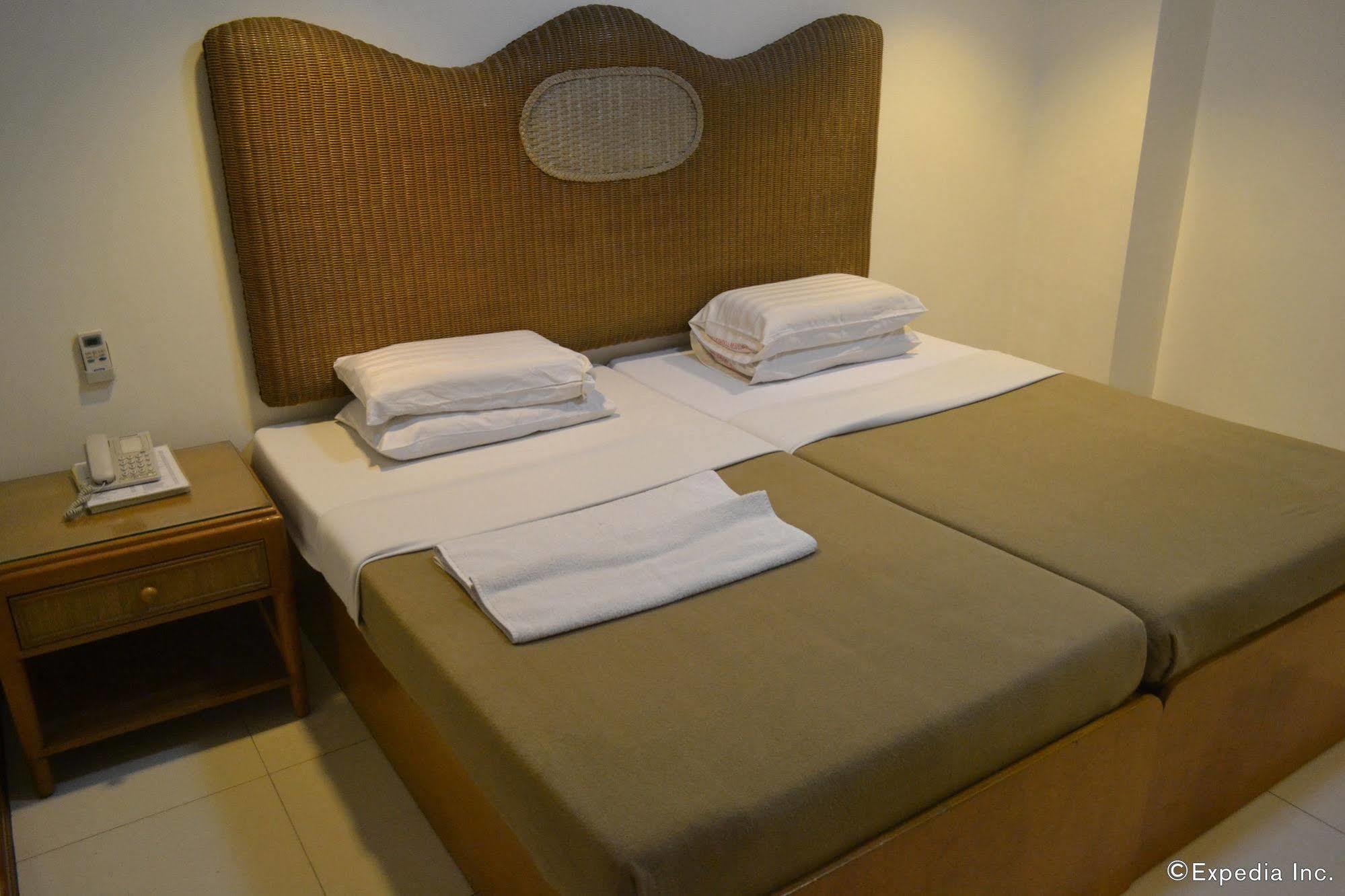 Cebuview Tourist Inn Екстер'єр фото