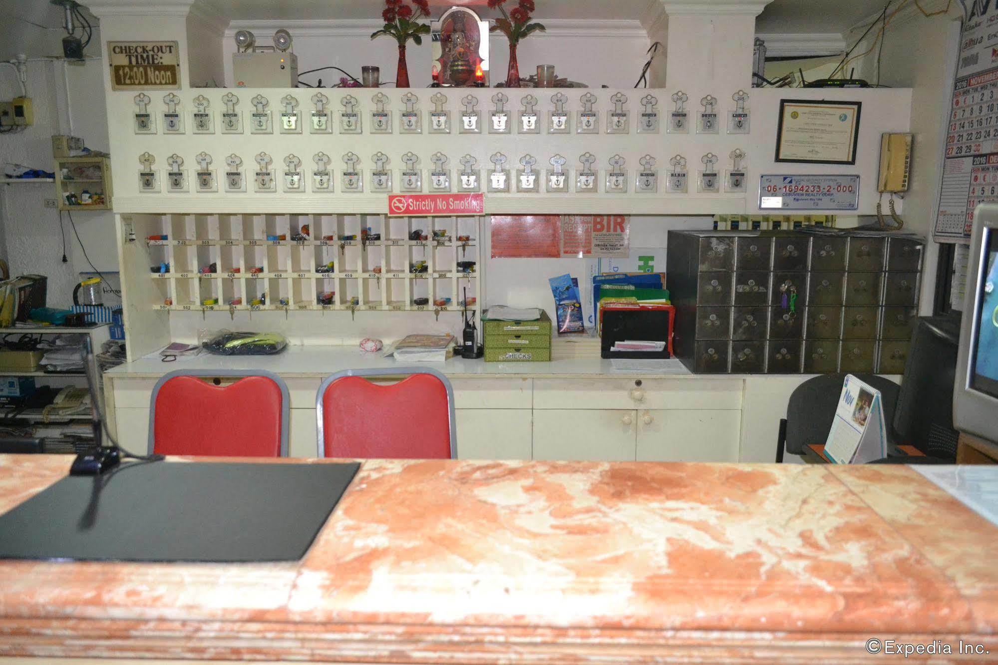 Cebuview Tourist Inn Екстер'єр фото